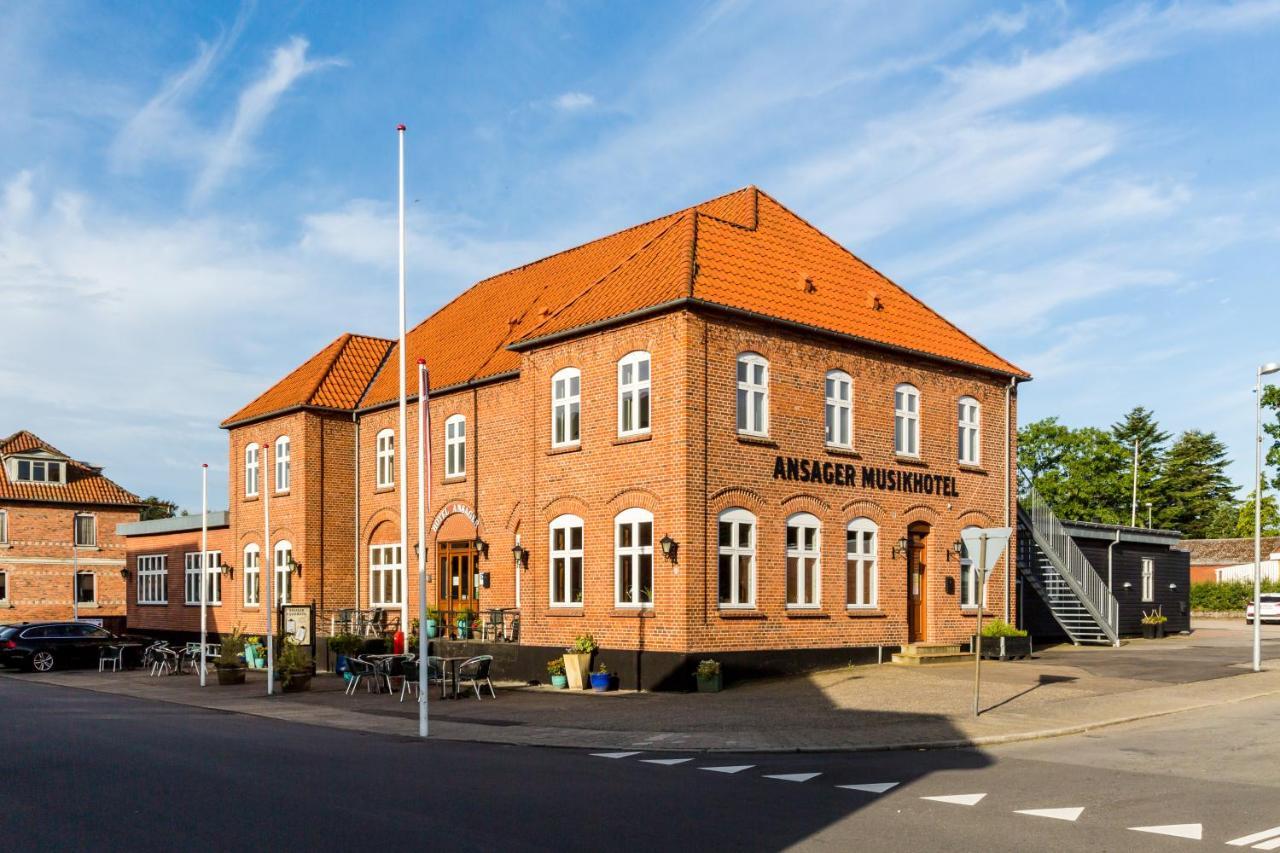 Ansager Hotel Og Hytteby Exterior foto